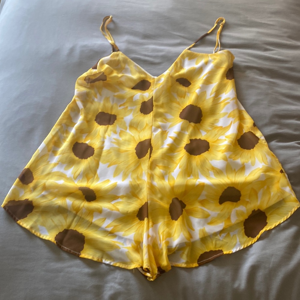 Show Me Your Mumu- Small, shorts dress